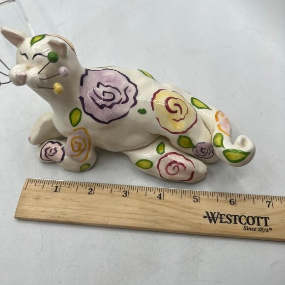 Vintage Annaco Creations Amy Lacombe Lying Cat With Summer Flowers 2001 Figurine - Picture 8 of 9
